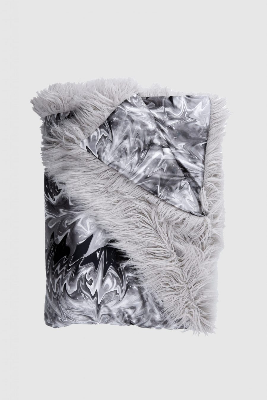 Kunstfell Decke aus Seide in Grau Melange