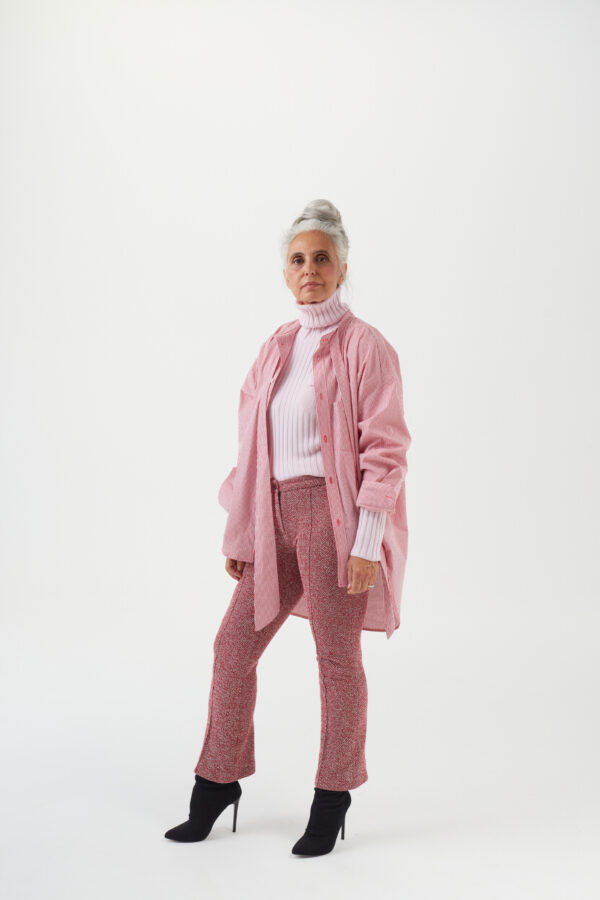 Figurbetonter Rollkragenpullover in Rosa – Stilvolle Eleganz mit kuscheligem Komfort – Bild 2