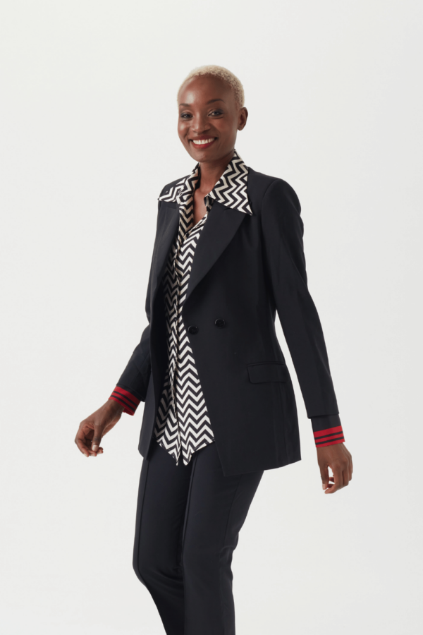 Eleganter Blazer in Schwarz – Glanz und Raffinesse für zeitlose Eleganz – Bild 2