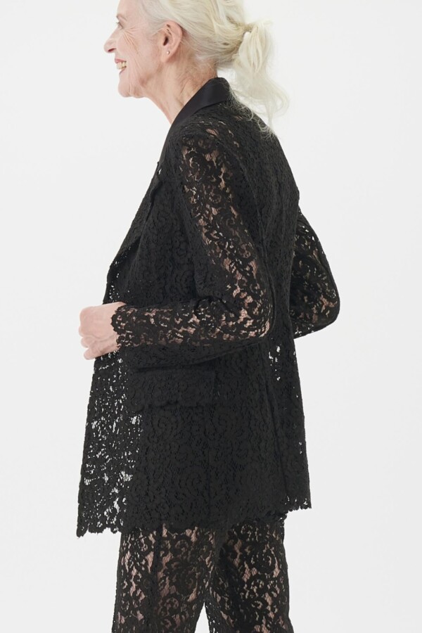 Blazer aus Spitze in schwarz – Bild 3