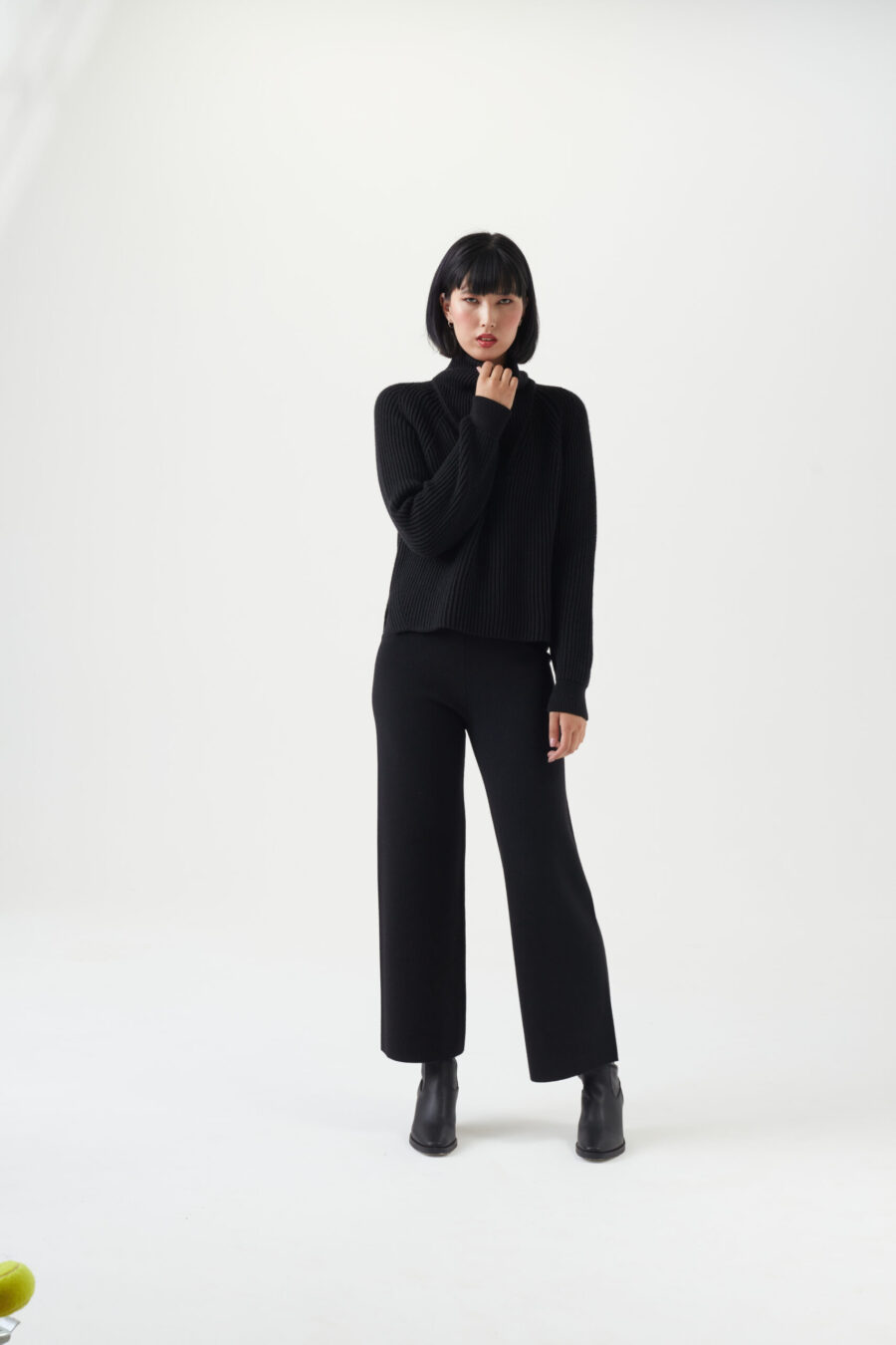 Hose, Strickhose, gestrickte Hose, Hose in Schwarz, Hose in Grün, verkürztes Bein, Casual Look