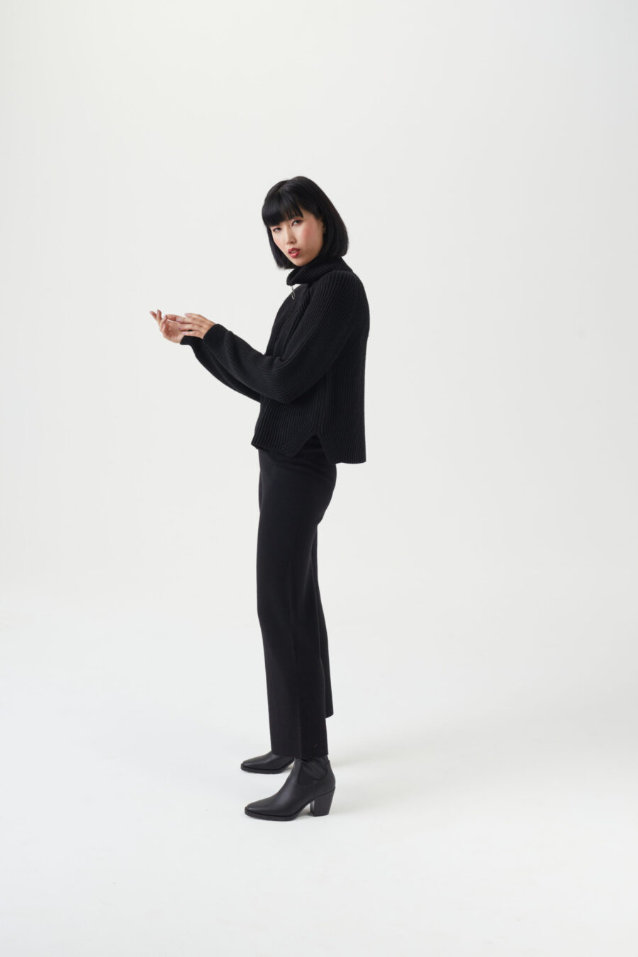 Pullover aus reiner Wolle in Schwarz