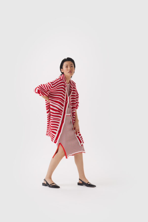 Oversized Pullover in Rot-Weiß – Weicher Strick für stilvolle Looks – Bild 3