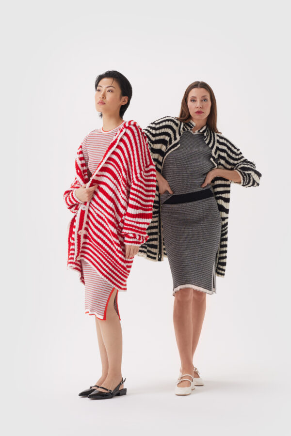 Oversized Pullover in Rot-Weiß – Weicher Strick für stilvolle Looks – Bild 4