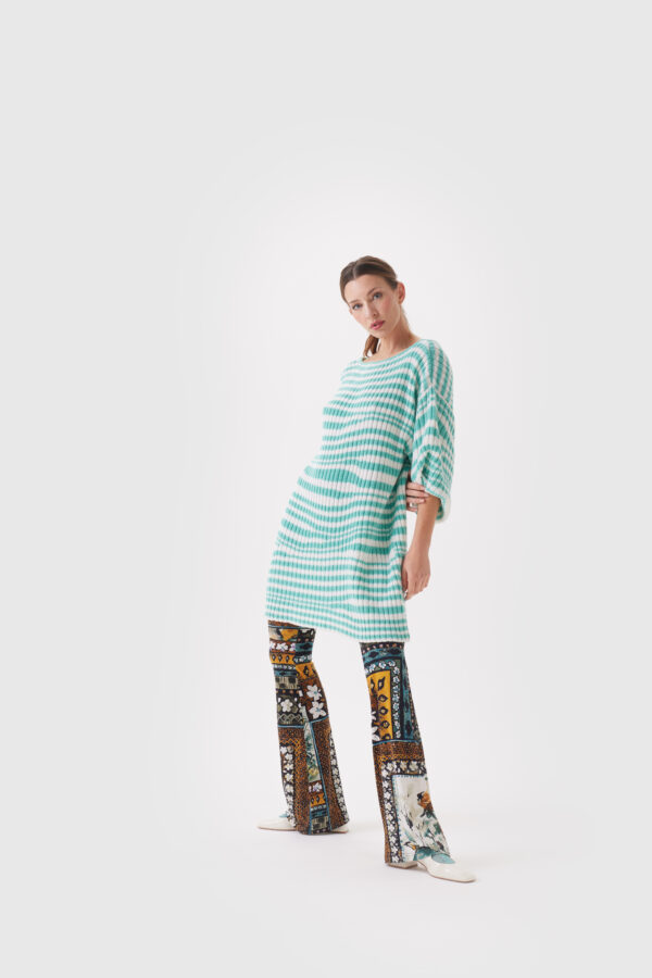Oversized Pullover in Türkis-Weiß – Weicher Strick für stilvolle Looks – Bild 2
