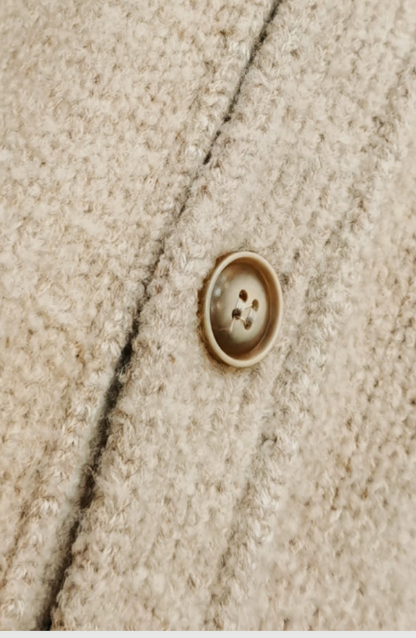 Detail Knopfleiste Merinowolle Strickjacke Damen Creme
