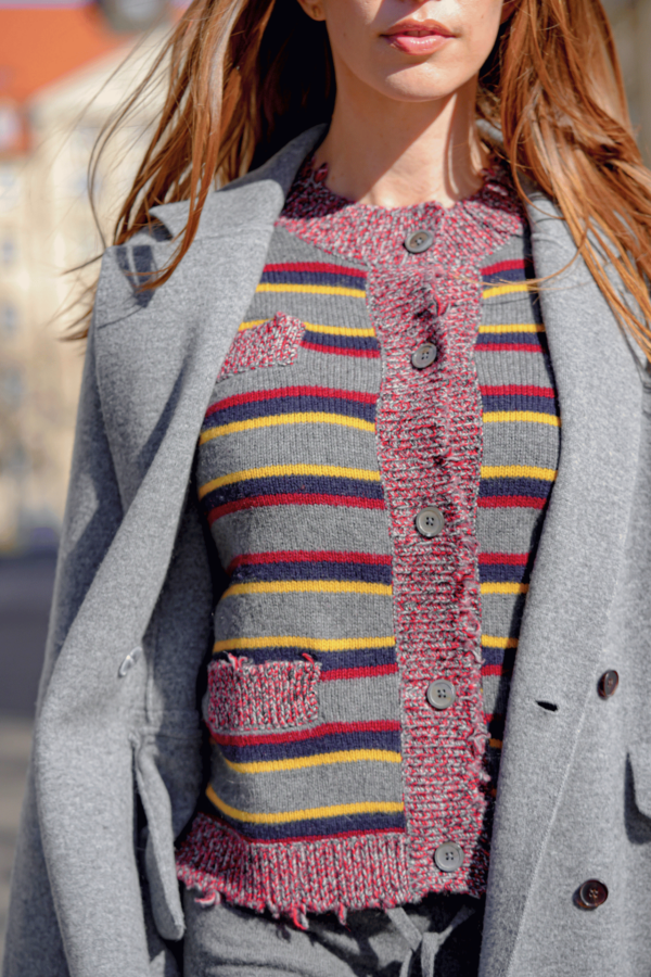 Kaschmir Strickjacke Damen Grau Rot Gestreift - Frontansicht