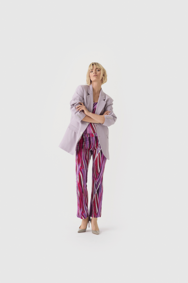 Oversize Blazer aus Schurwolle in Lila – Bild 2