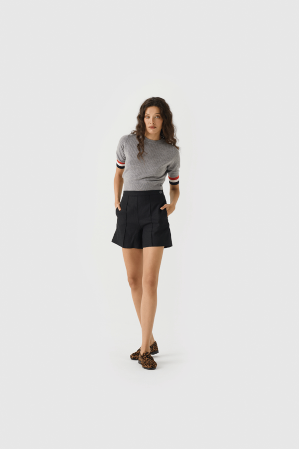 Minimalistische Leinen-Shorts in Schwarz – Eleganz trifft auf Komfort – Bild 3