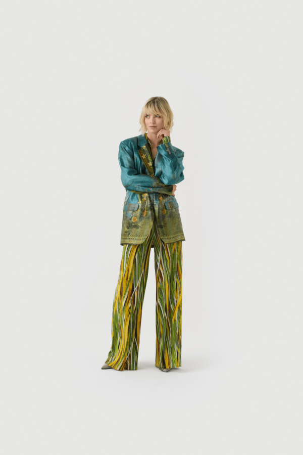 Oversize Blazer in bedruckter Seide in Petrol – Bild 4