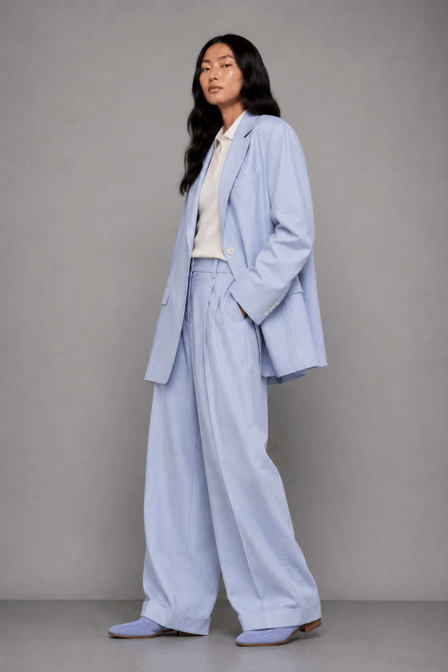 Oversize-Blazer aus Schurwolle in Hellblau