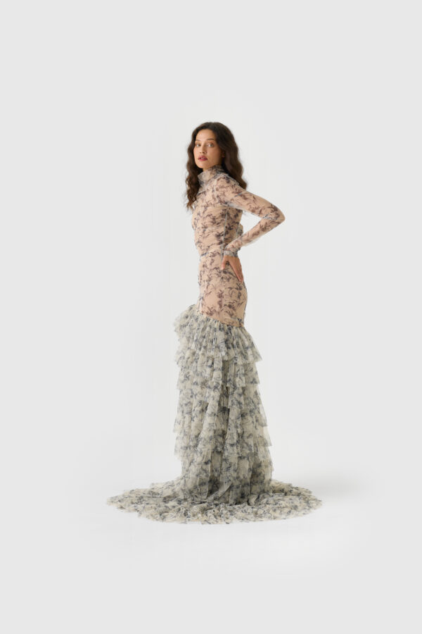 Elegantes Maxikleid mit Volants & Schleppe – Femininer Statement-Look – Bild 4