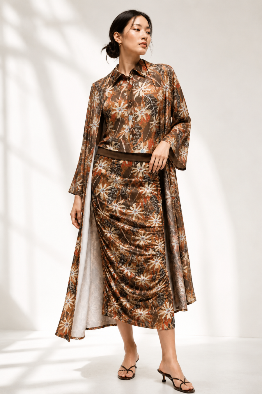 Kimono mit Print in Braunuancen