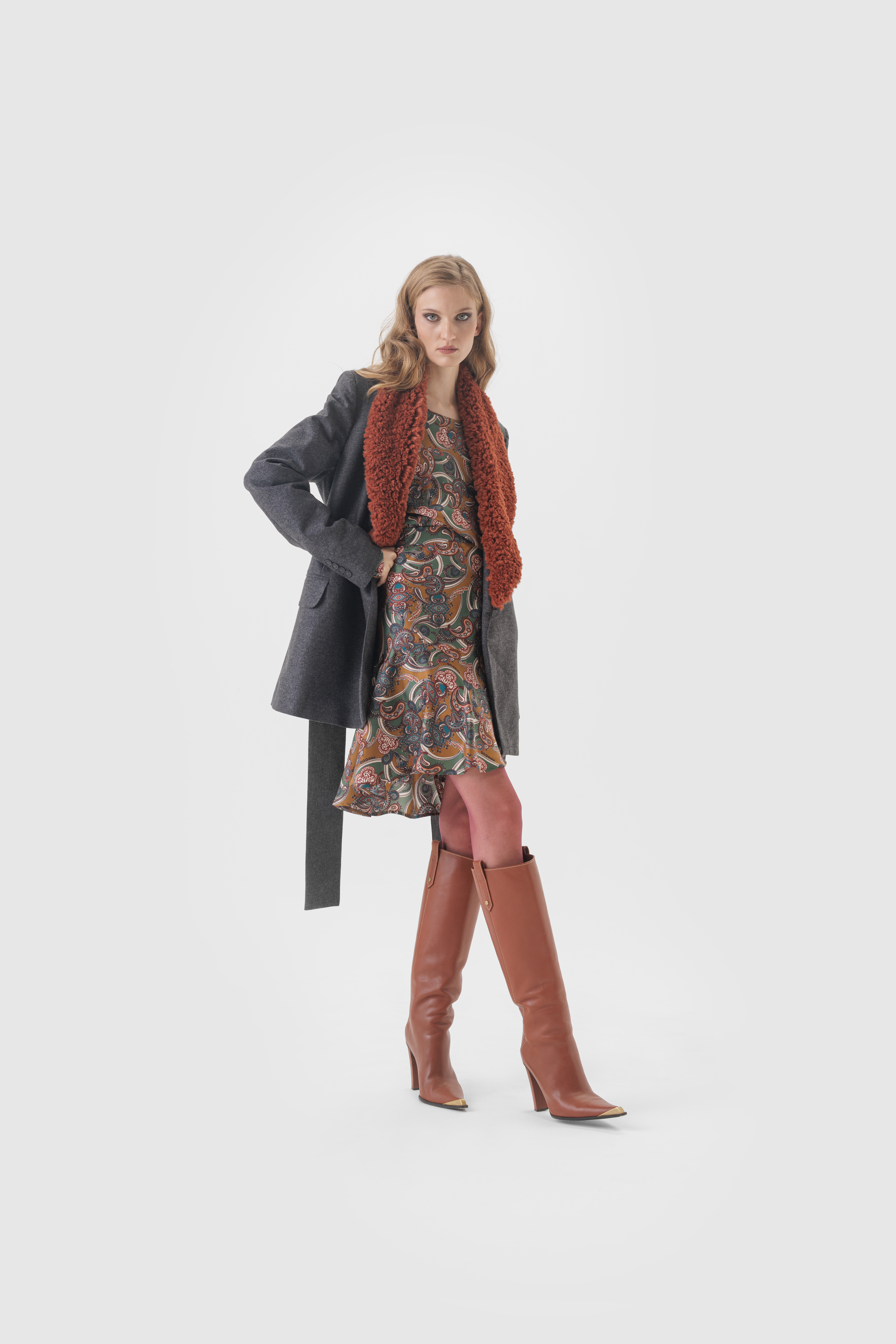 Unisex Damen Herren Wolljacke in anthrazit mit Webpelz in braun
