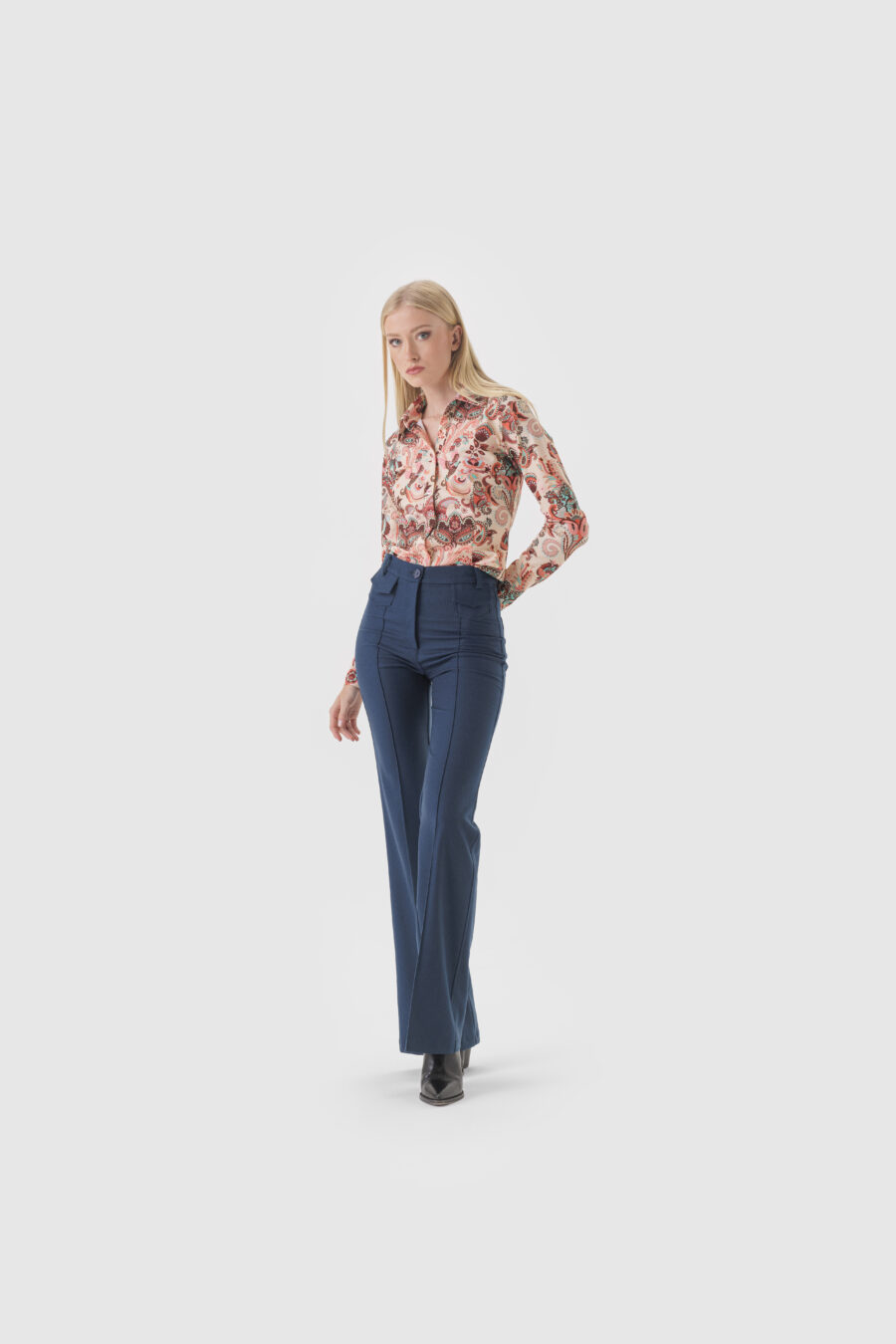 Bluse mit Muster, Damenbluse, Bluse aus elastischen Material, rosa, bordeaux