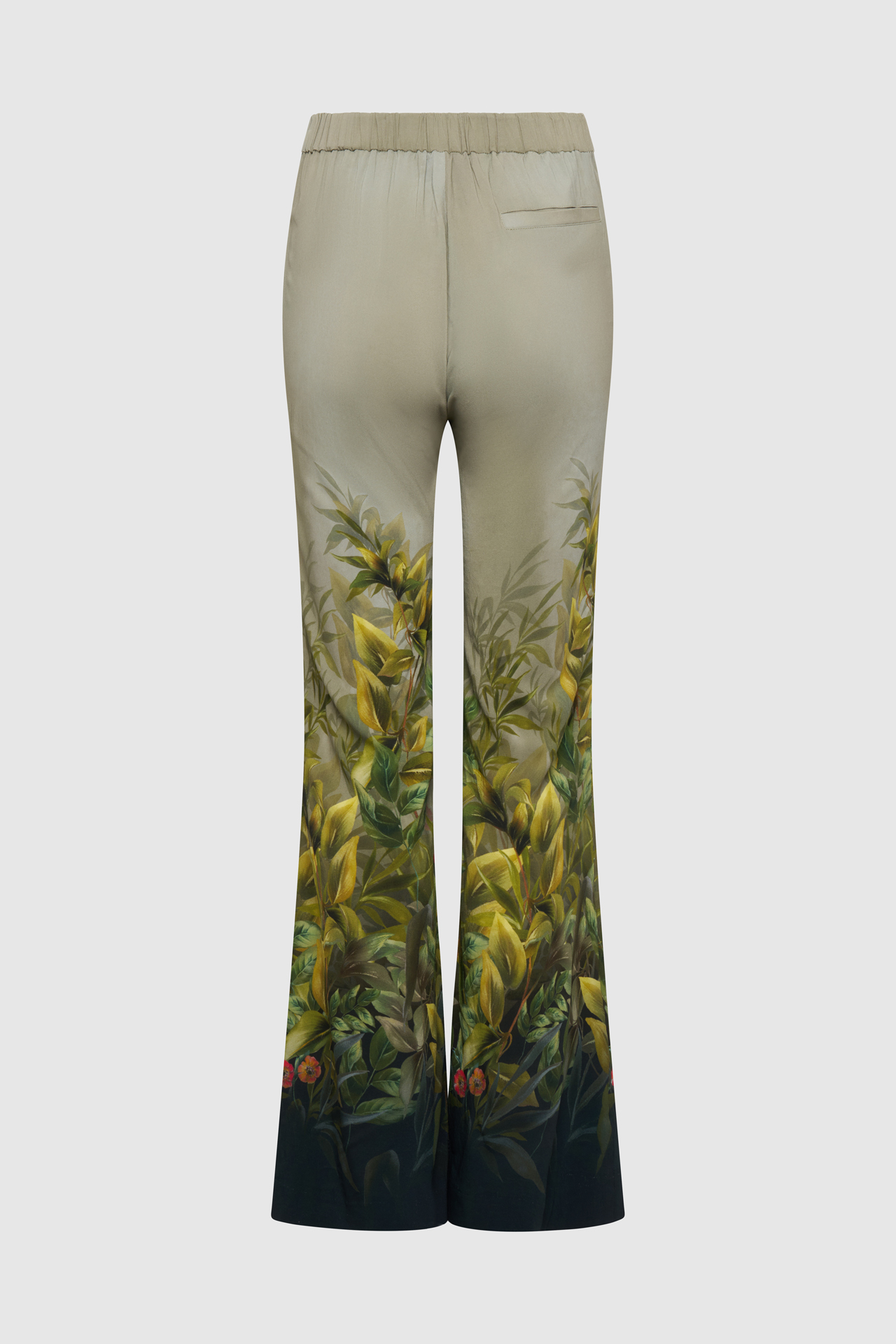2026_Sommer_Boscana_Hose_Freizeithose-im-floralen-Design-Olive_Rueckseite