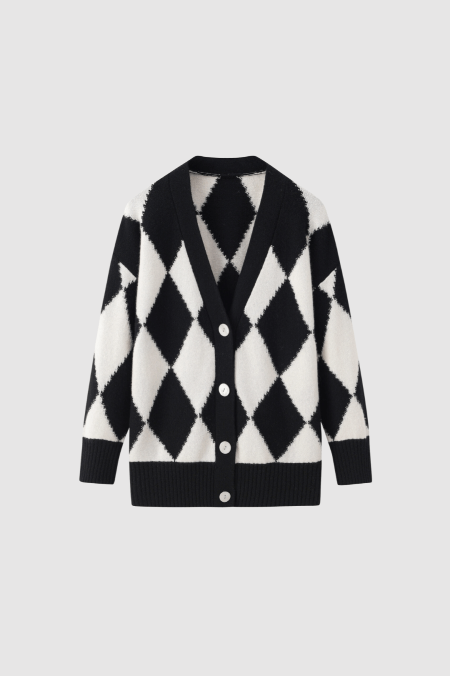 2026_Sommer_Boscana_Strickjacken_KASCHMIR-CARDIGAN-IM-ARGYLE-DESIGN