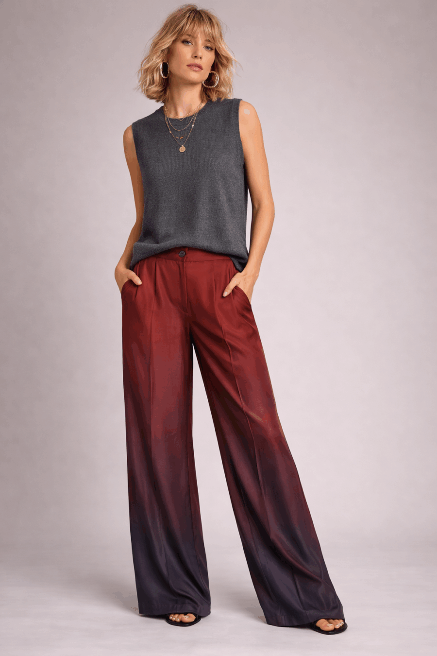 Weite Hose im Farbverlauf bordeaux zu Lila Blau, oversized Hose