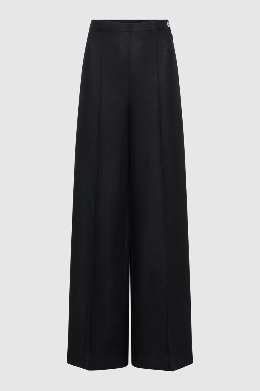 Weite Hose in in einem tiefen Schwarz