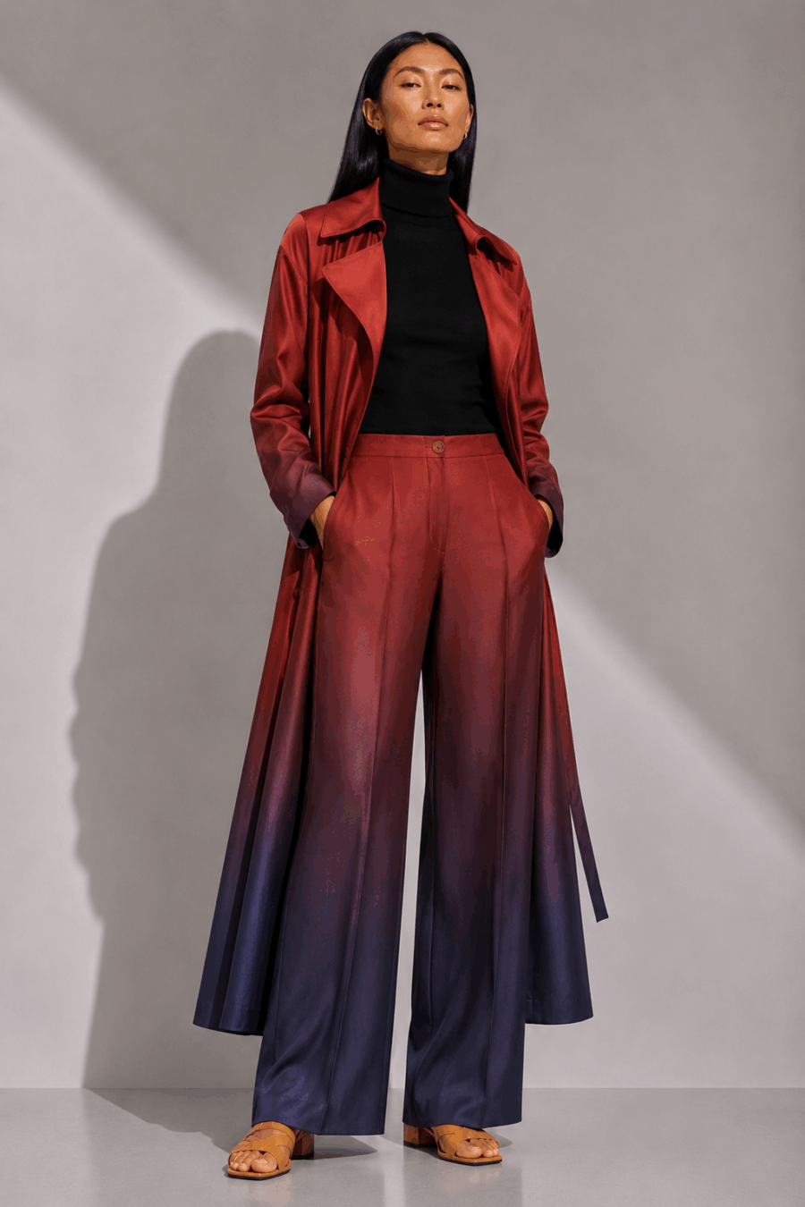 Trenchcoat mit Farbverlauf in Bordeaux und Blau-Lila