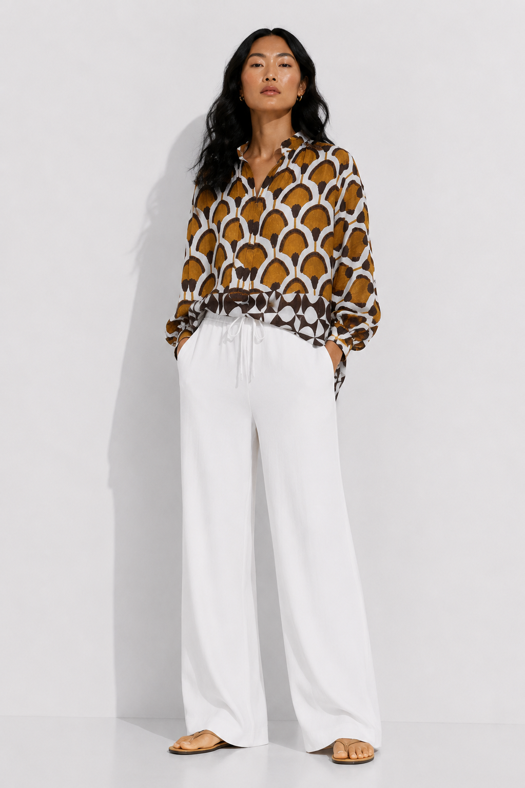 Oversize Baumwollbluse mit grafischem Print in Gelb und Braun