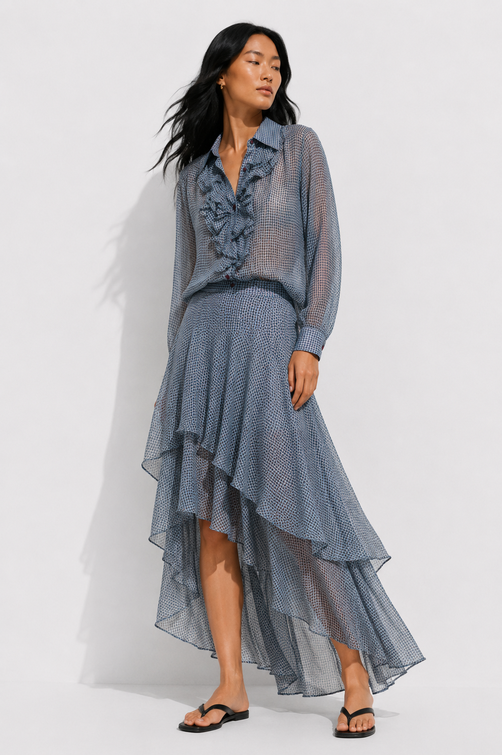 Seidenbluse mit Rüschen und floralem Print in Blau