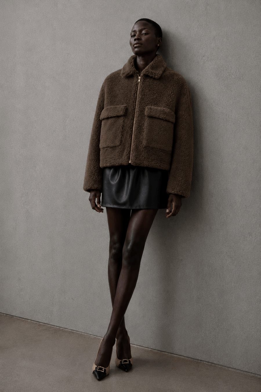 Lammfelljacke in Olive – Oversize Bomberjacke mit großen Brusttaschen