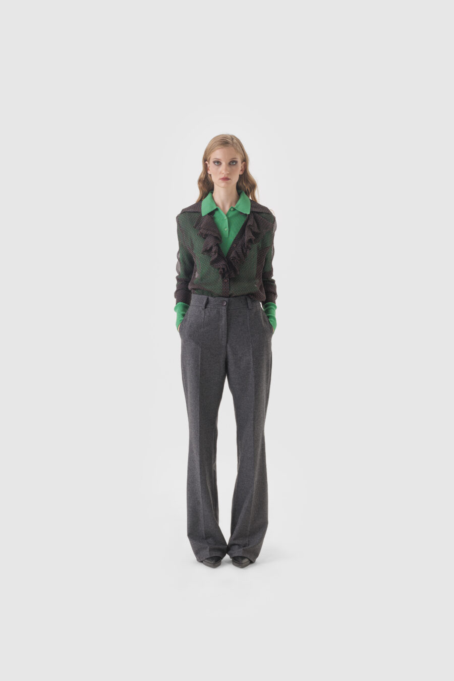 Schurwollhose in Grau mit gerader Silhouette