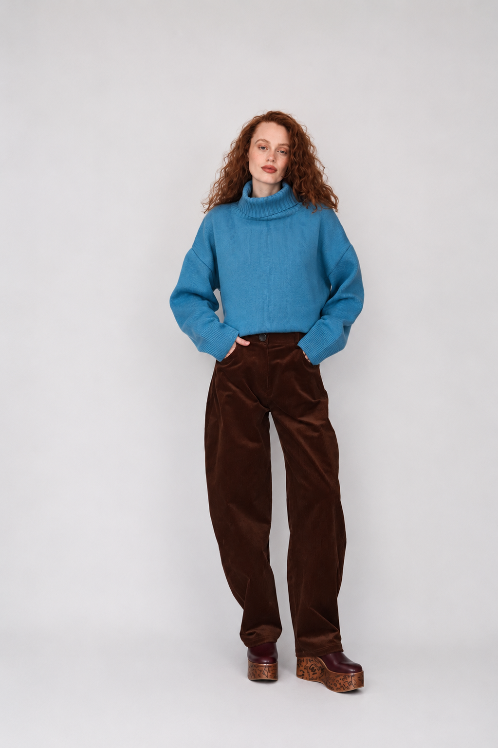 Oversize-Rollkragenpullover aus 100 % Kaschmir in Türkis